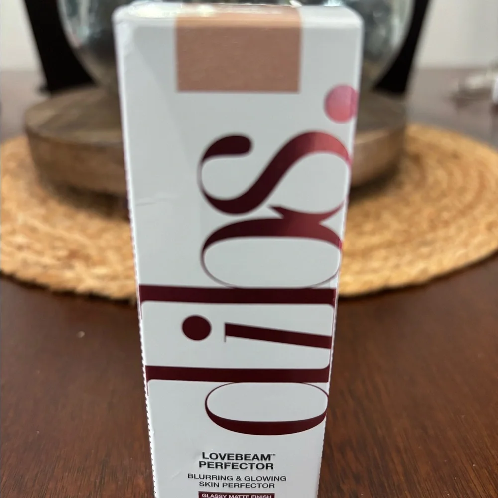 Oil-s Lovebeam Perfector - Radiant Beige Glow No.3 Love Triangle nwt